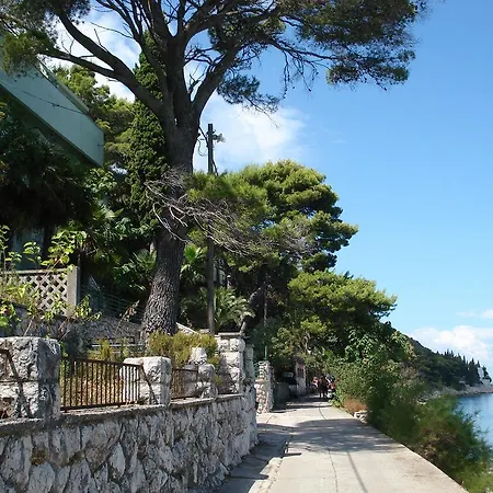 Greta Holiday home Trpanj