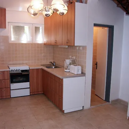 Greta Holiday home Trpanj